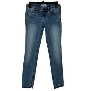 Free People SZ W25 Skinny Jeans Frayed Slit Hem Low-Rise Stretch Kentucky Blue